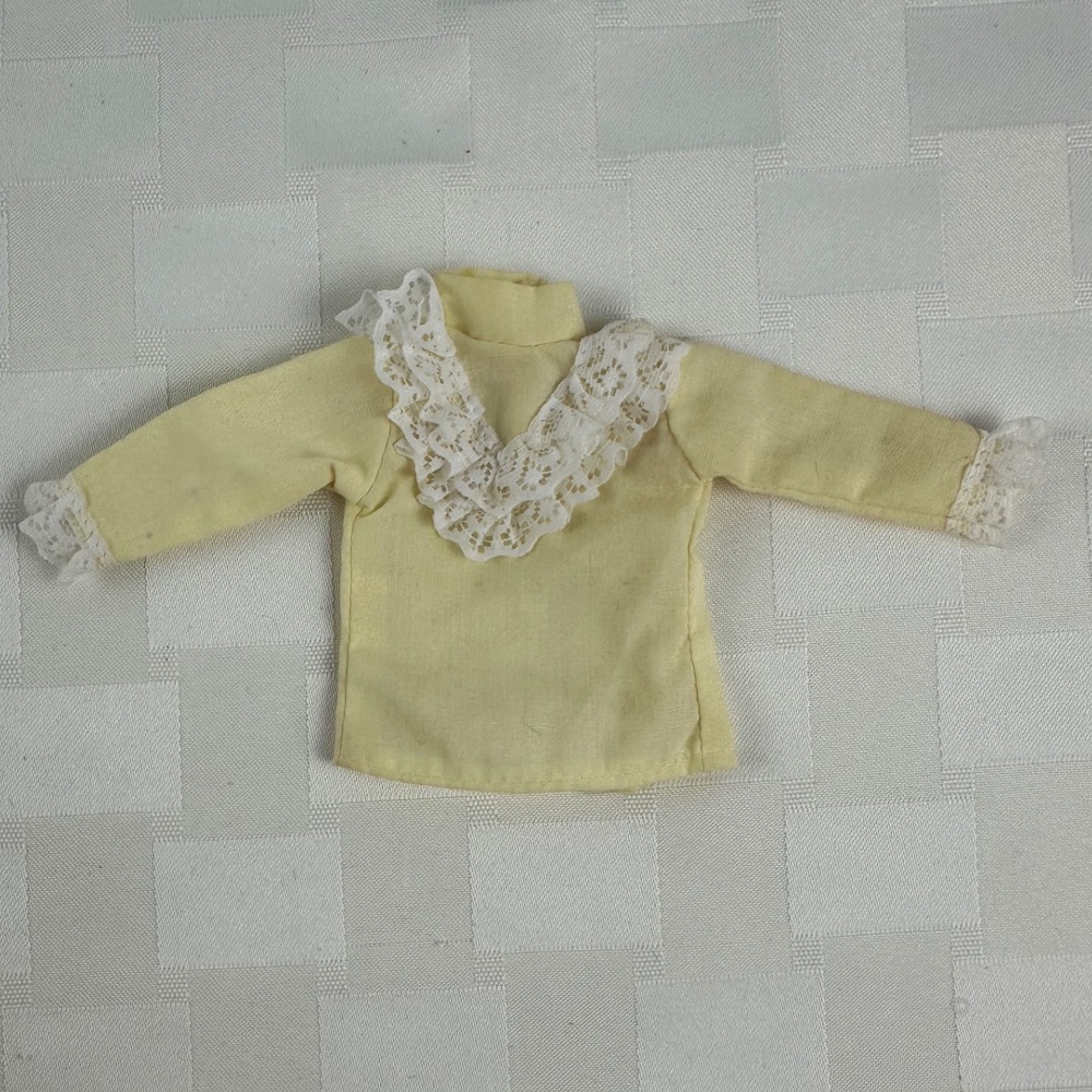 Vintage Barbie yellow lace ruffled shirt‎